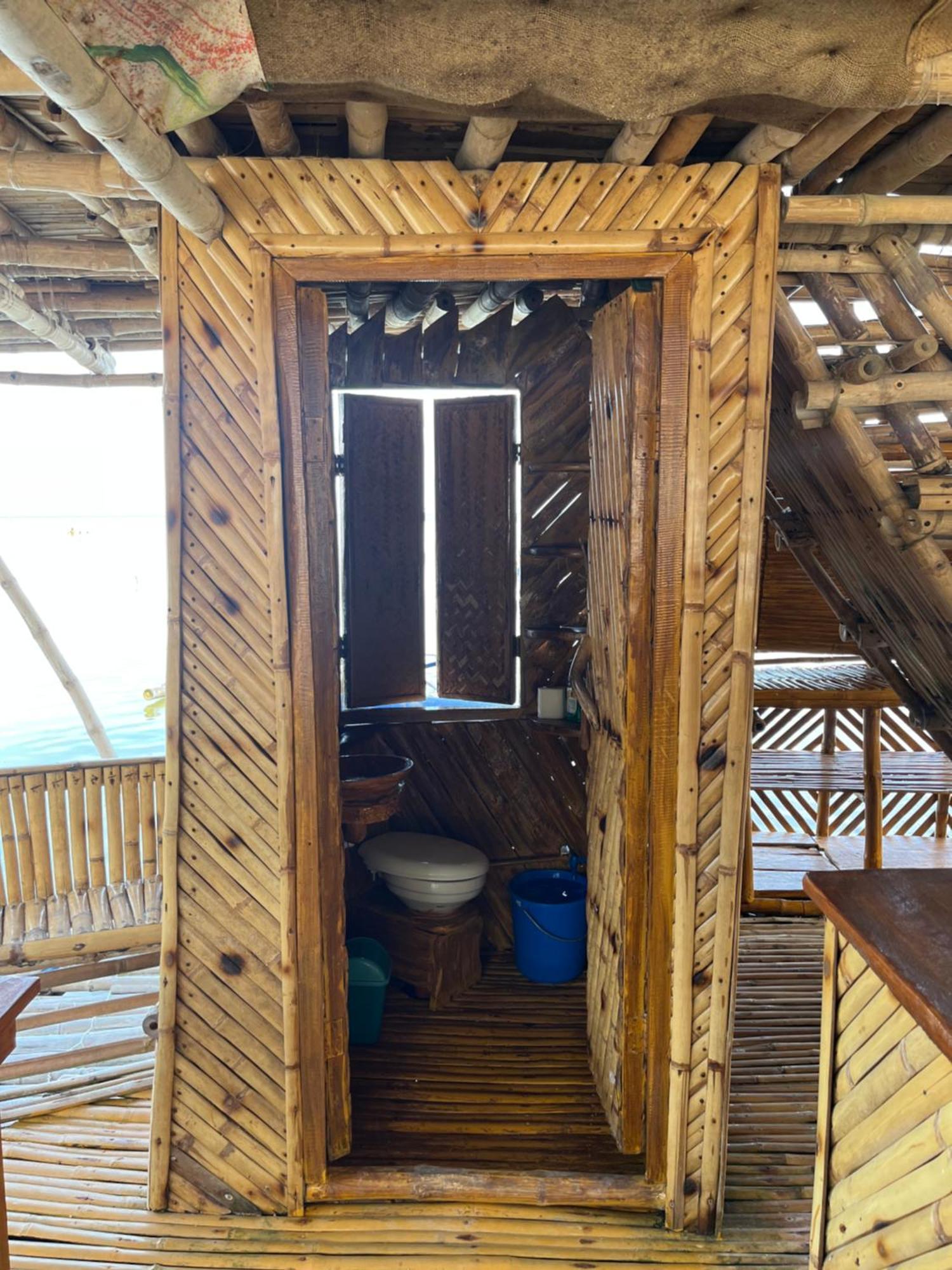 Bamboo Nest Beachfront Puerto Princesa Exterior foto