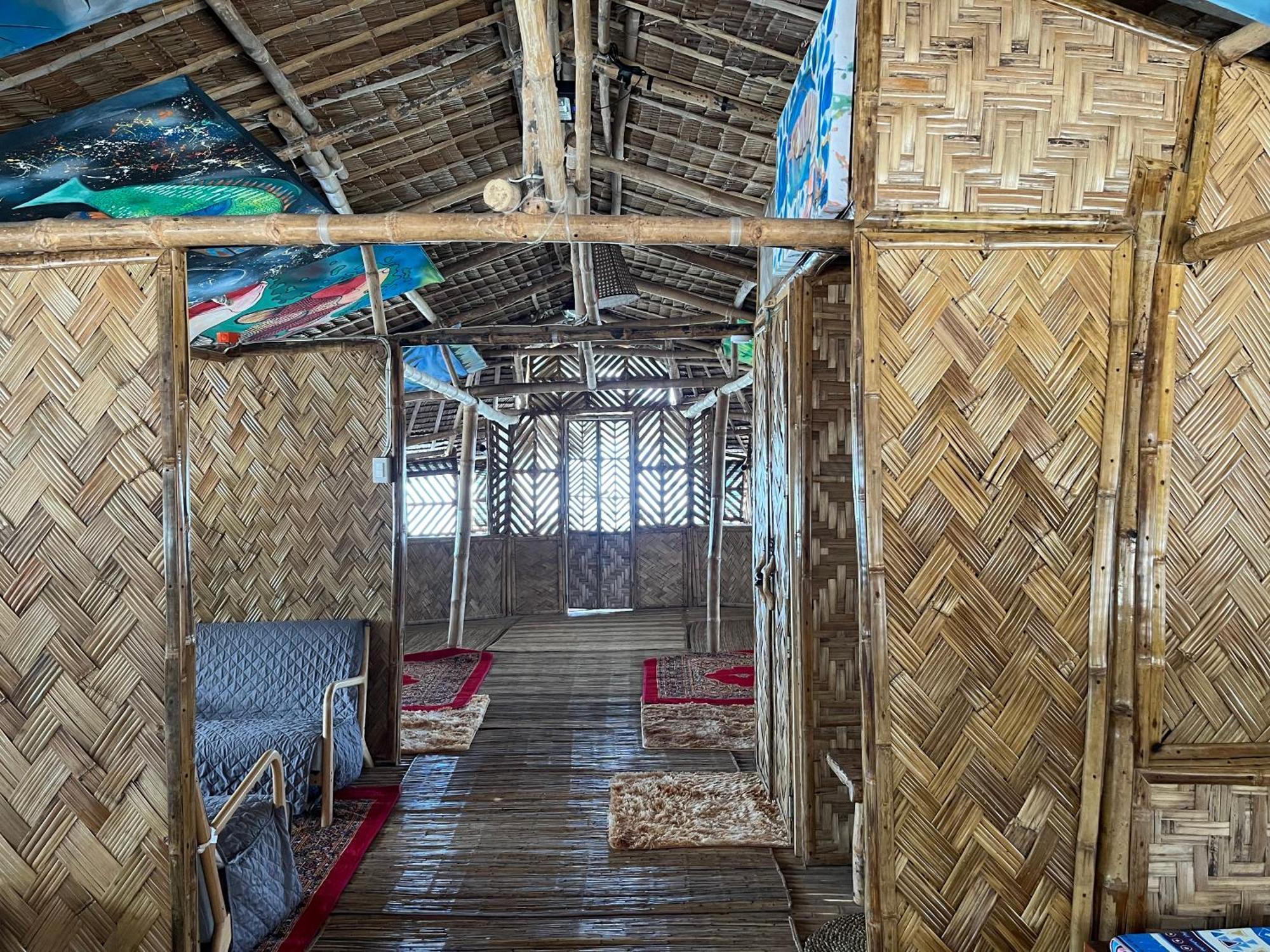 Bamboo Nest Beachfront Puerto Princesa Exterior foto