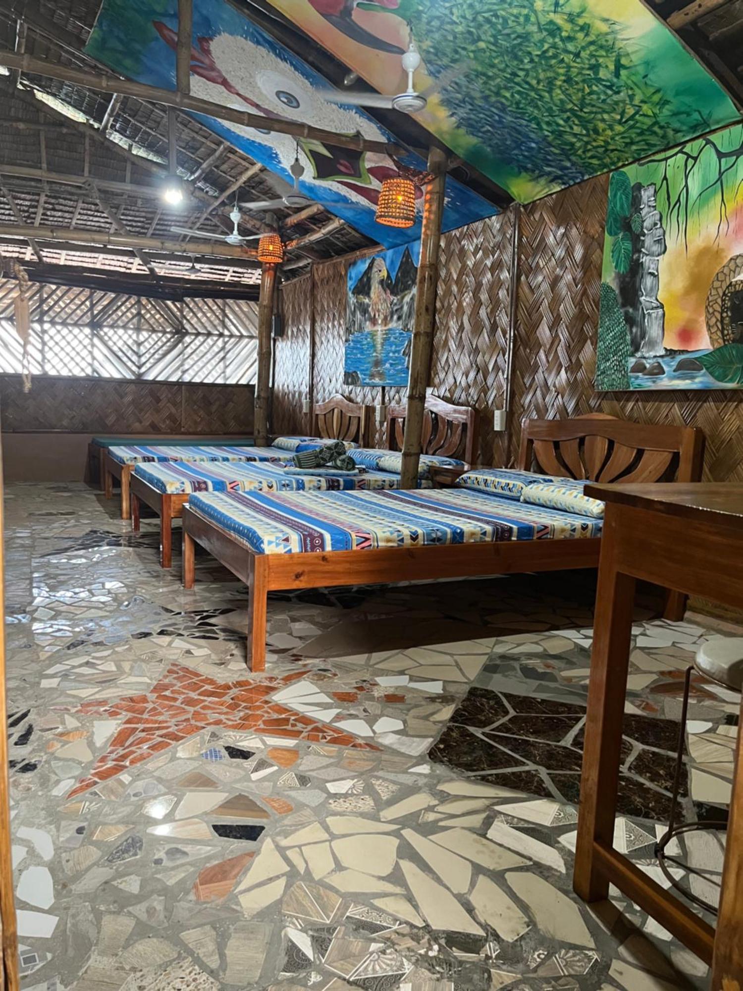 Bamboo Nest Beachfront Puerto Princesa Exterior foto