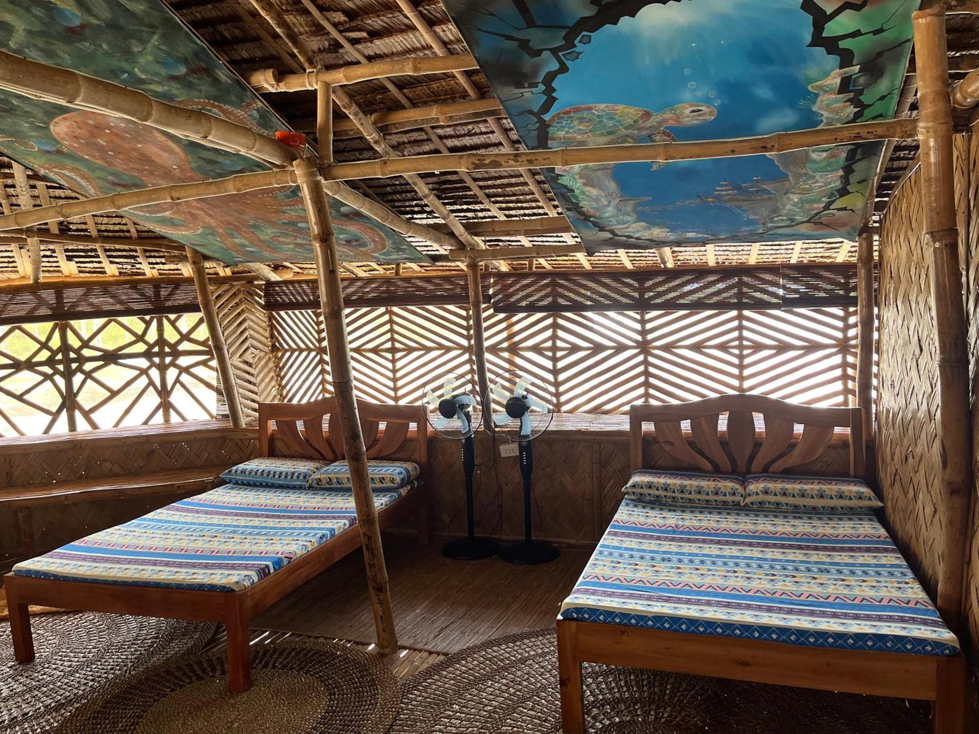 Bamboo Nest Beachfront Puerto Princesa Exterior foto